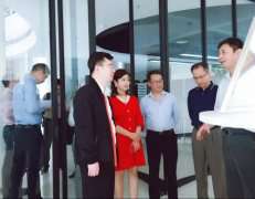 广东省工业和信息化局莅临皇冠官方端网站-crown(中国)一站式服务官网调研制造业创新中心建设情况 